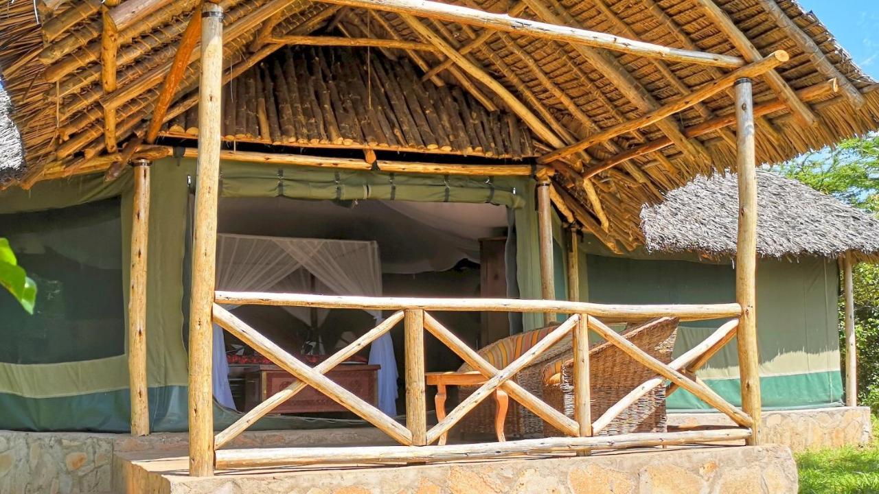 Osero Lodge Ololaimutiek Exterior foto